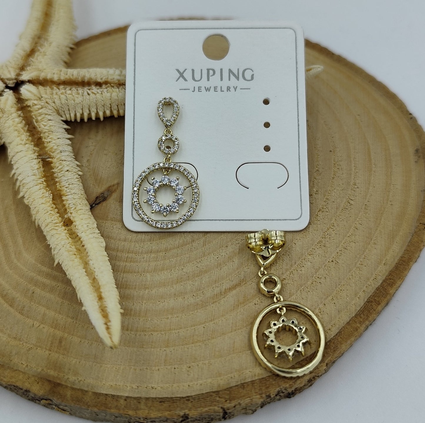 14 K Taş Detaylı Küpe