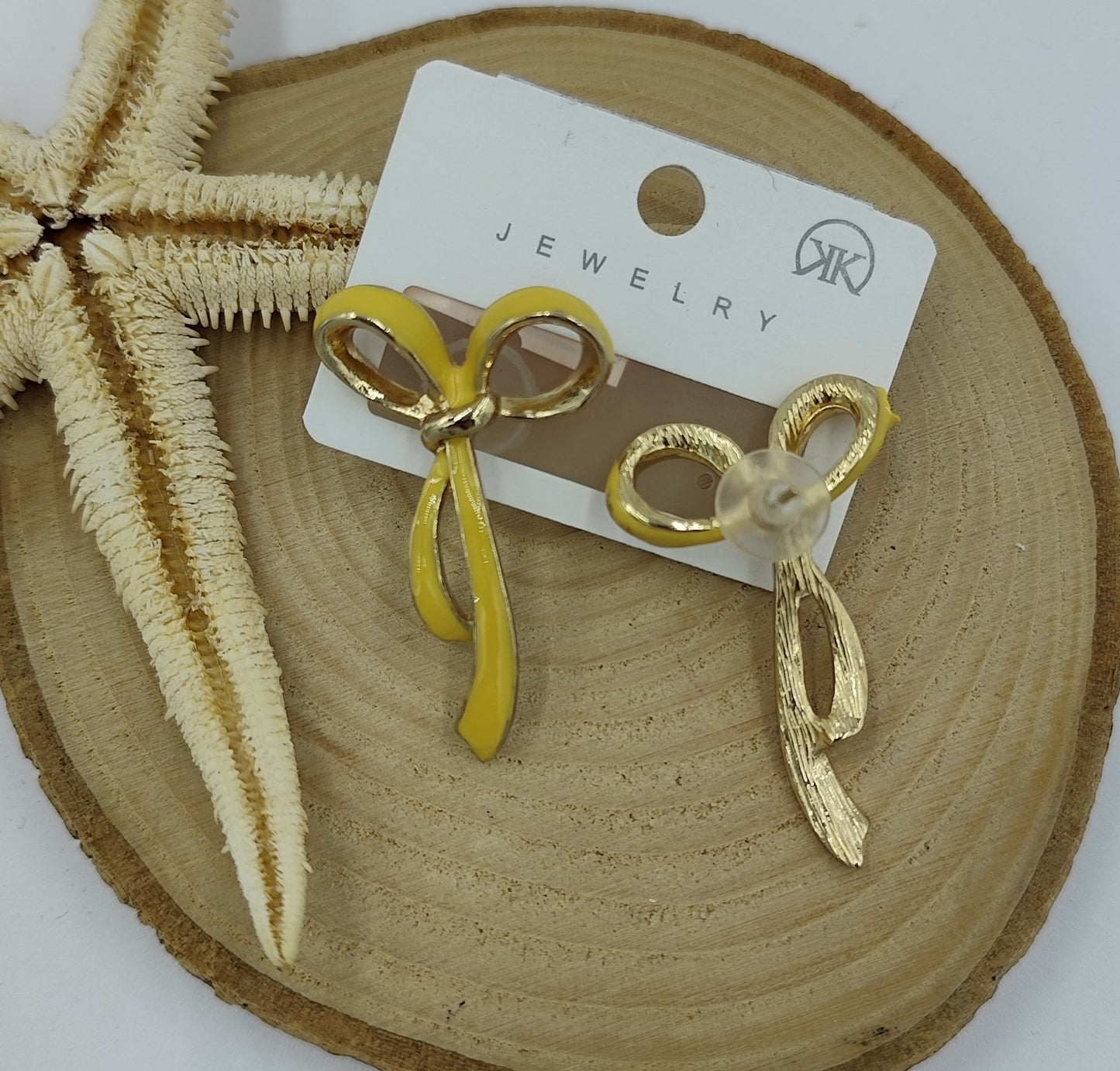 Kurdela Figürlü Sarı Gold Küpe