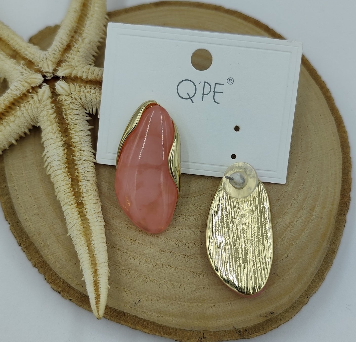 Pembe Gold Detaylı Küpe
