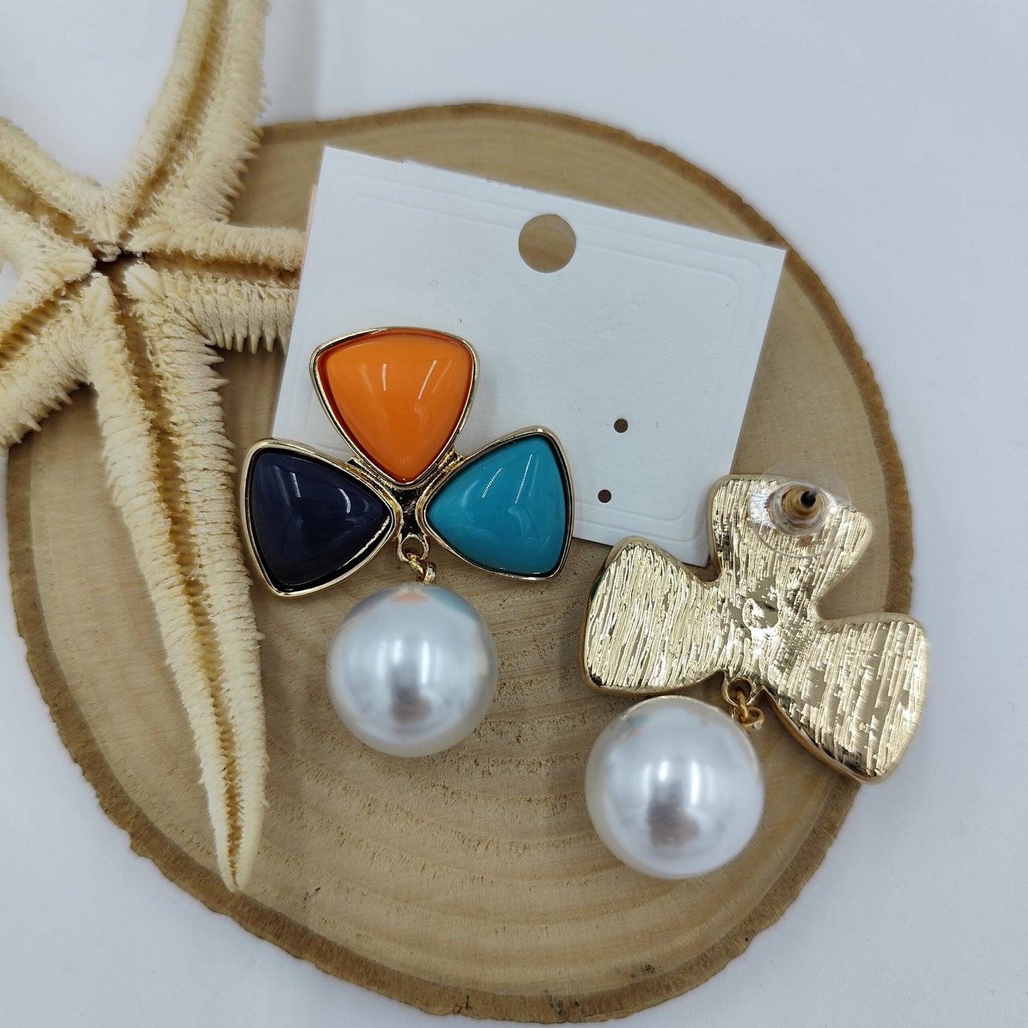 Renkli İnci Detaylı Gold Küpe