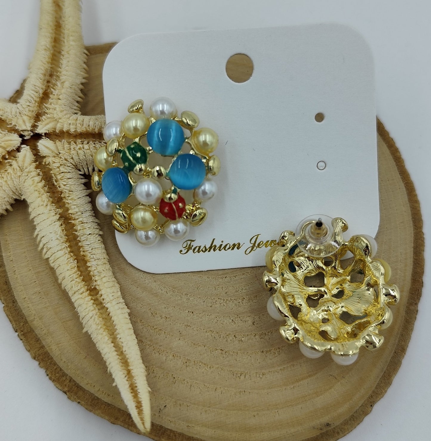 Uğurböceği Detaylı Gold Küpe