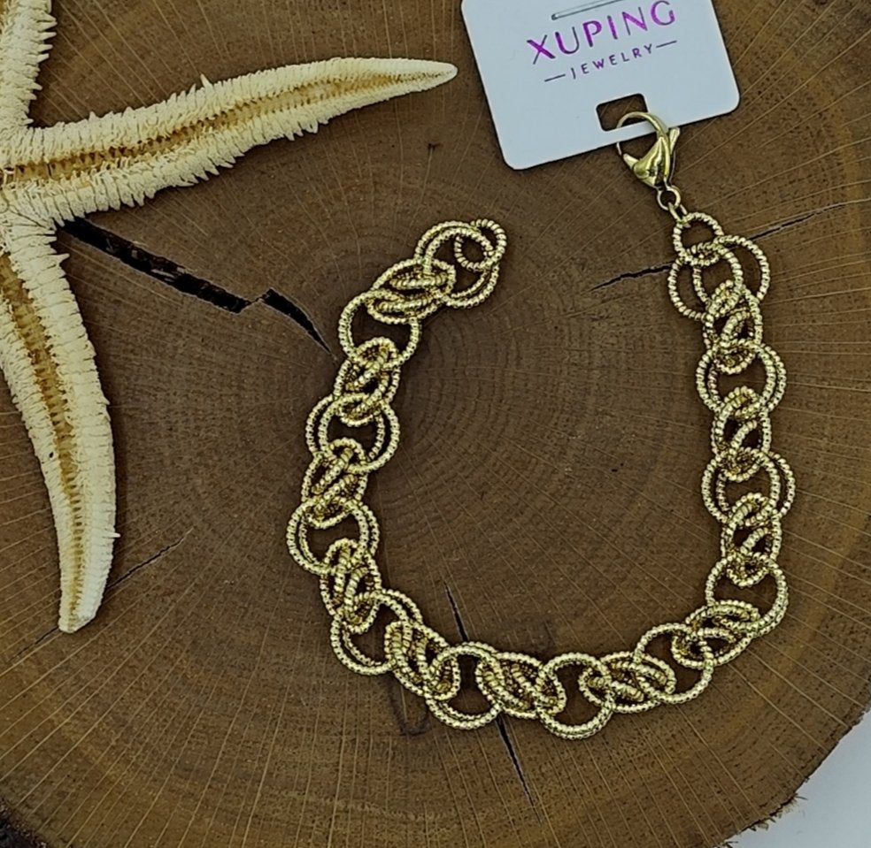 İç içe Geçmiş Halkalardan Oluşan 14 K Bileklik