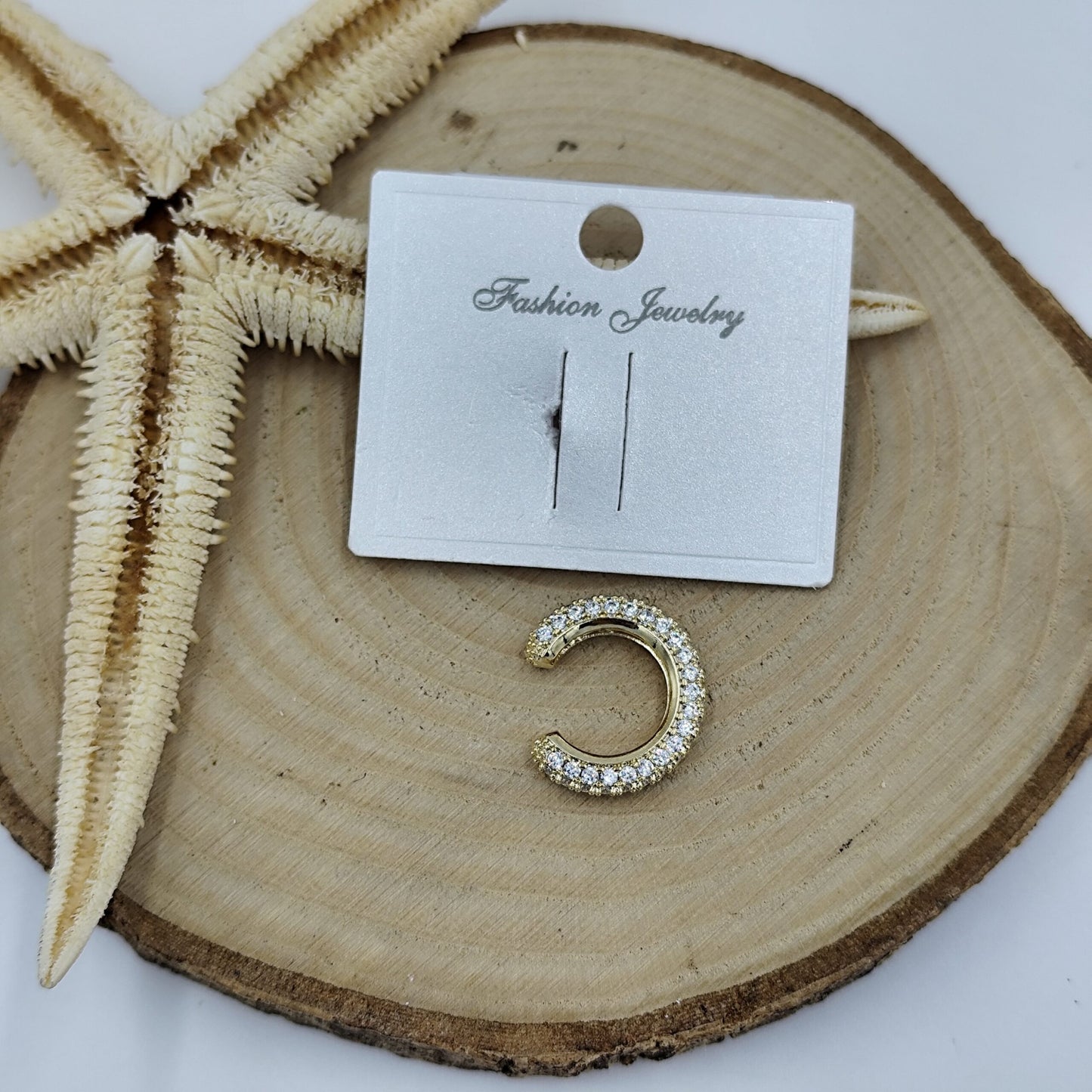 Taş Detaylı Gold Kıkırdak Küpe