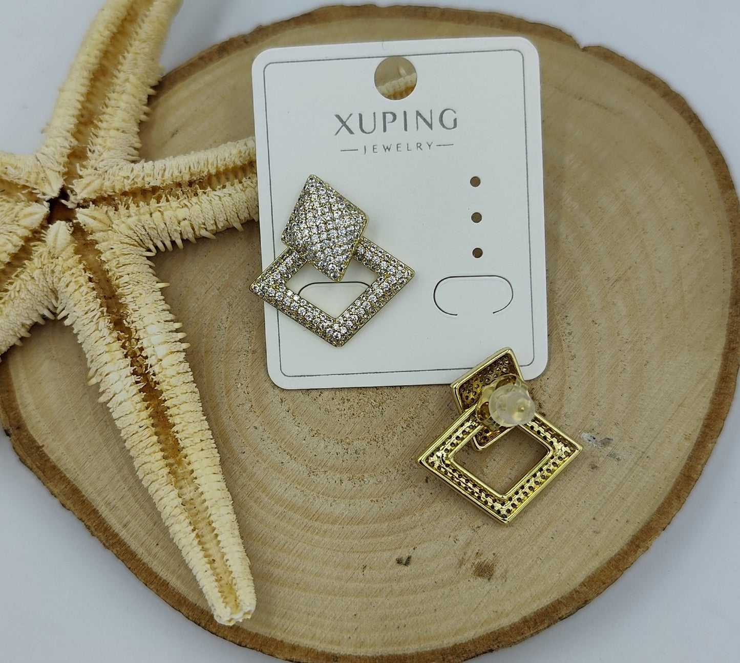 14 K Taş Detaylı Geometrik Küpe