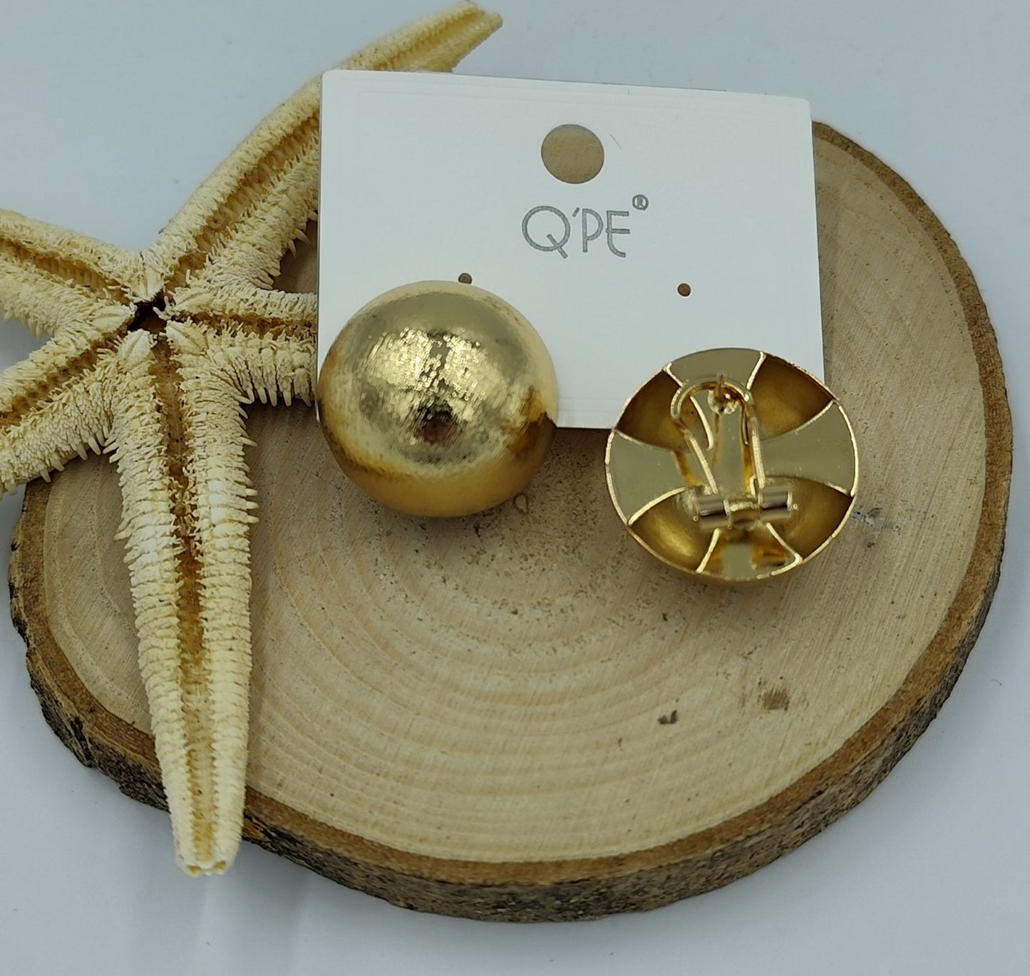 Gold Renkte Mat Görünümlü Yuvarlak Küpe