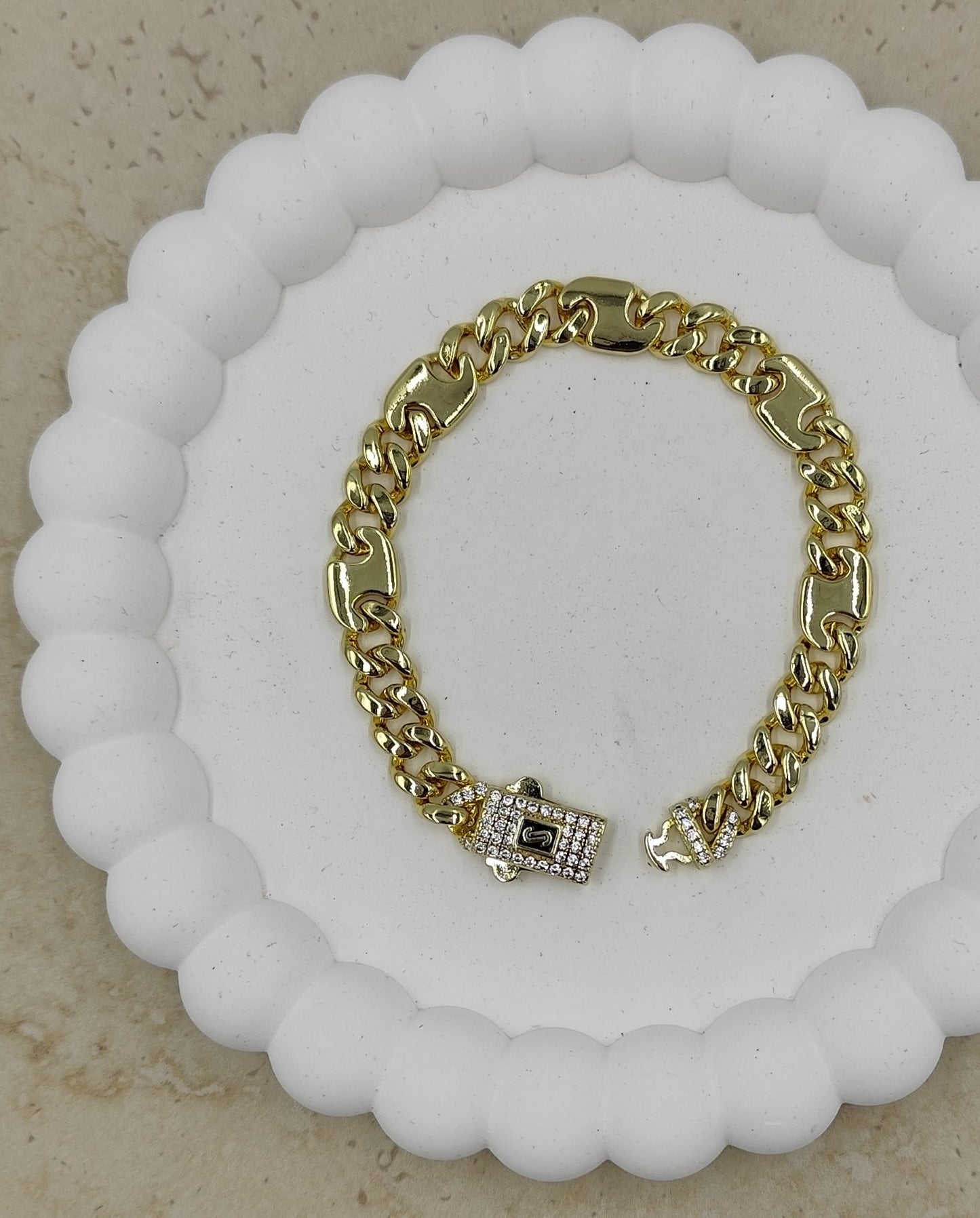 14 K Taş Detaylı Gurmet Bileklik