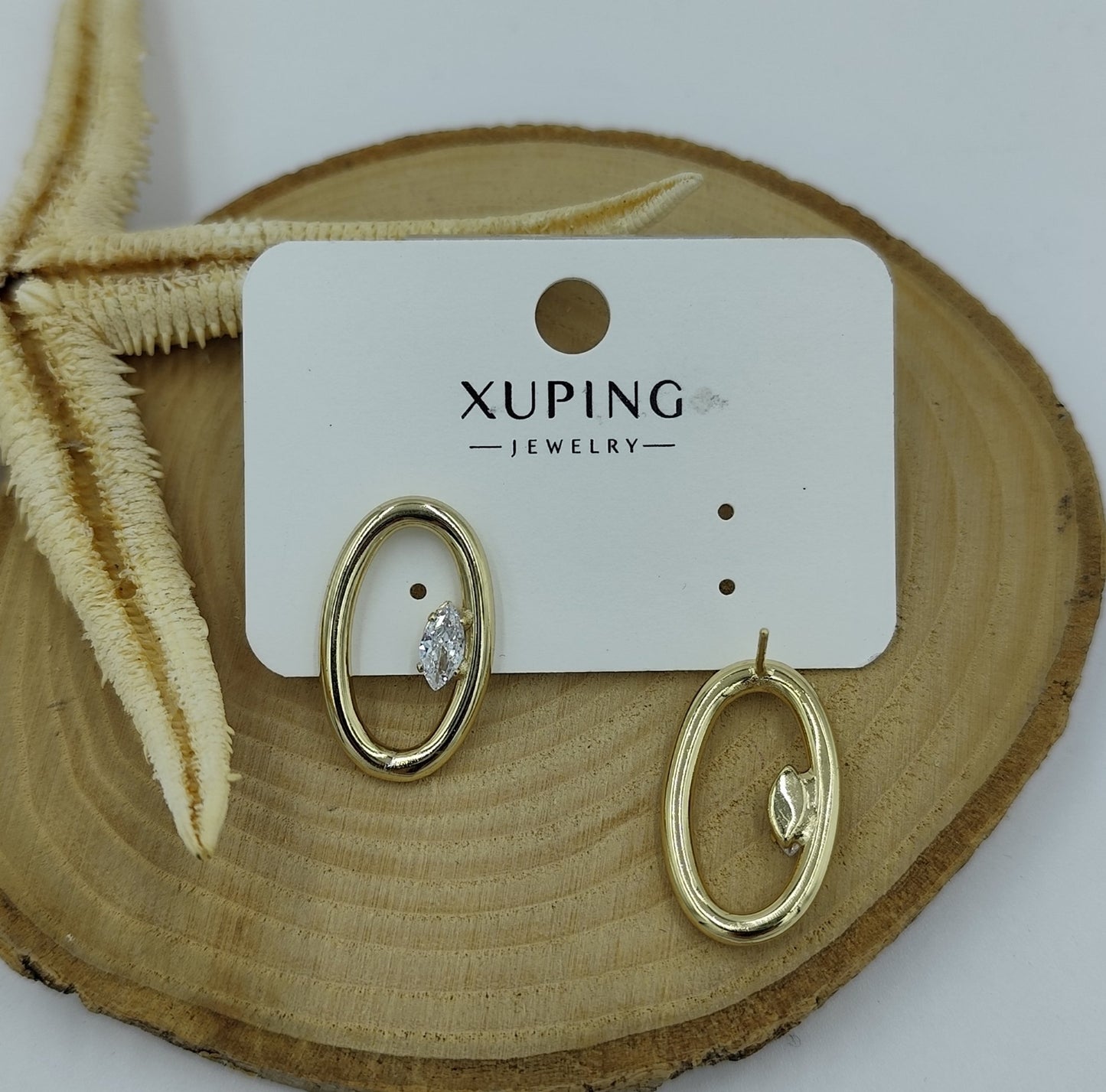 14 K Tek Taş Detaylı Küpe