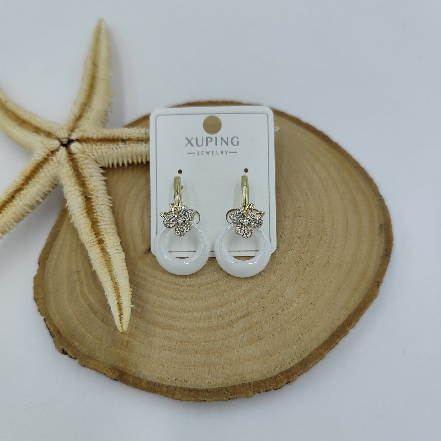 14 K Taş Detaylı Küpe