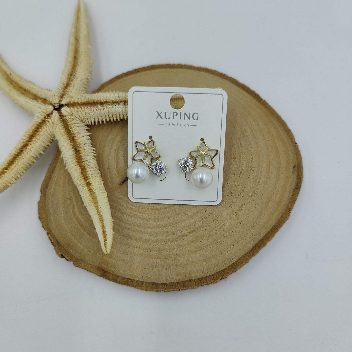14 K İnci ve Taş Detaylı Küpe