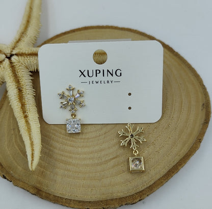 14 K Taş Detaylı Kar Tanesi Küpe