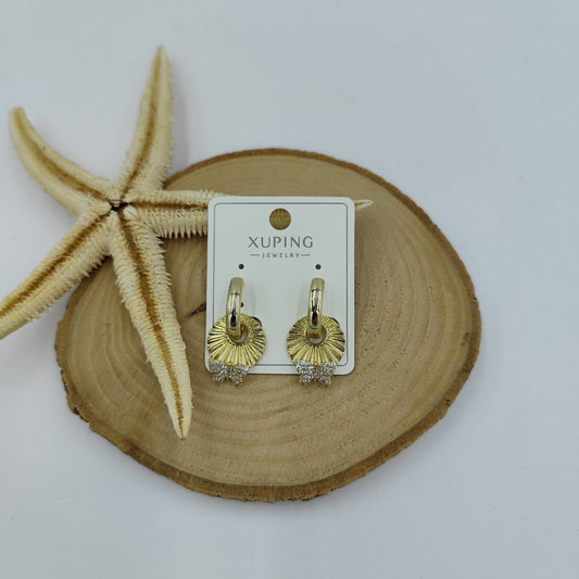 14 K Taş ve Kelebek Detaylı Küpe