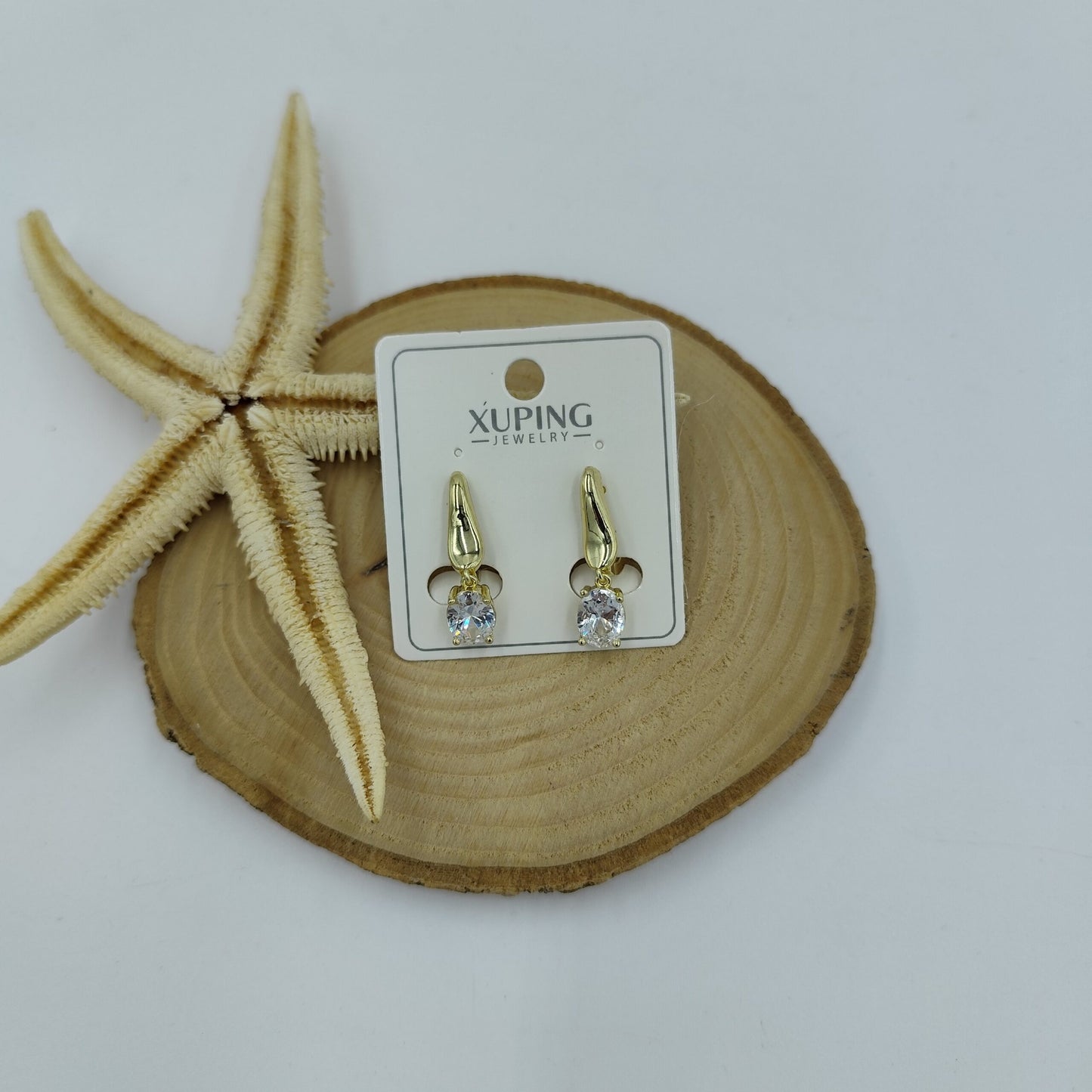 14 K Taş Detaylı Küpe