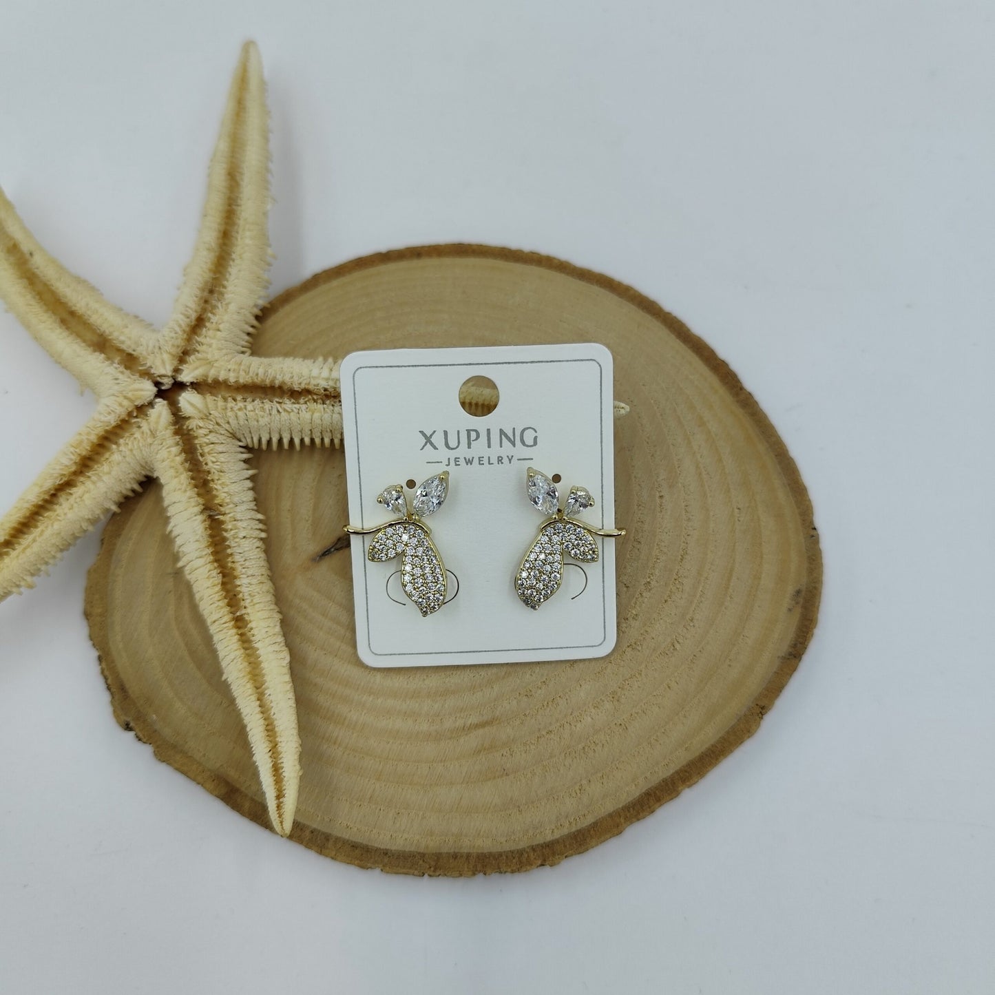 14 K Taş Detaylı Kelebek Küpe