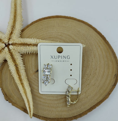 14 K Taş Detaylı Küpe