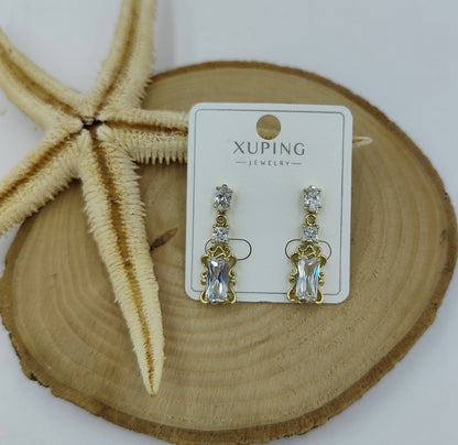 14 K Taş Detaylı Küpe