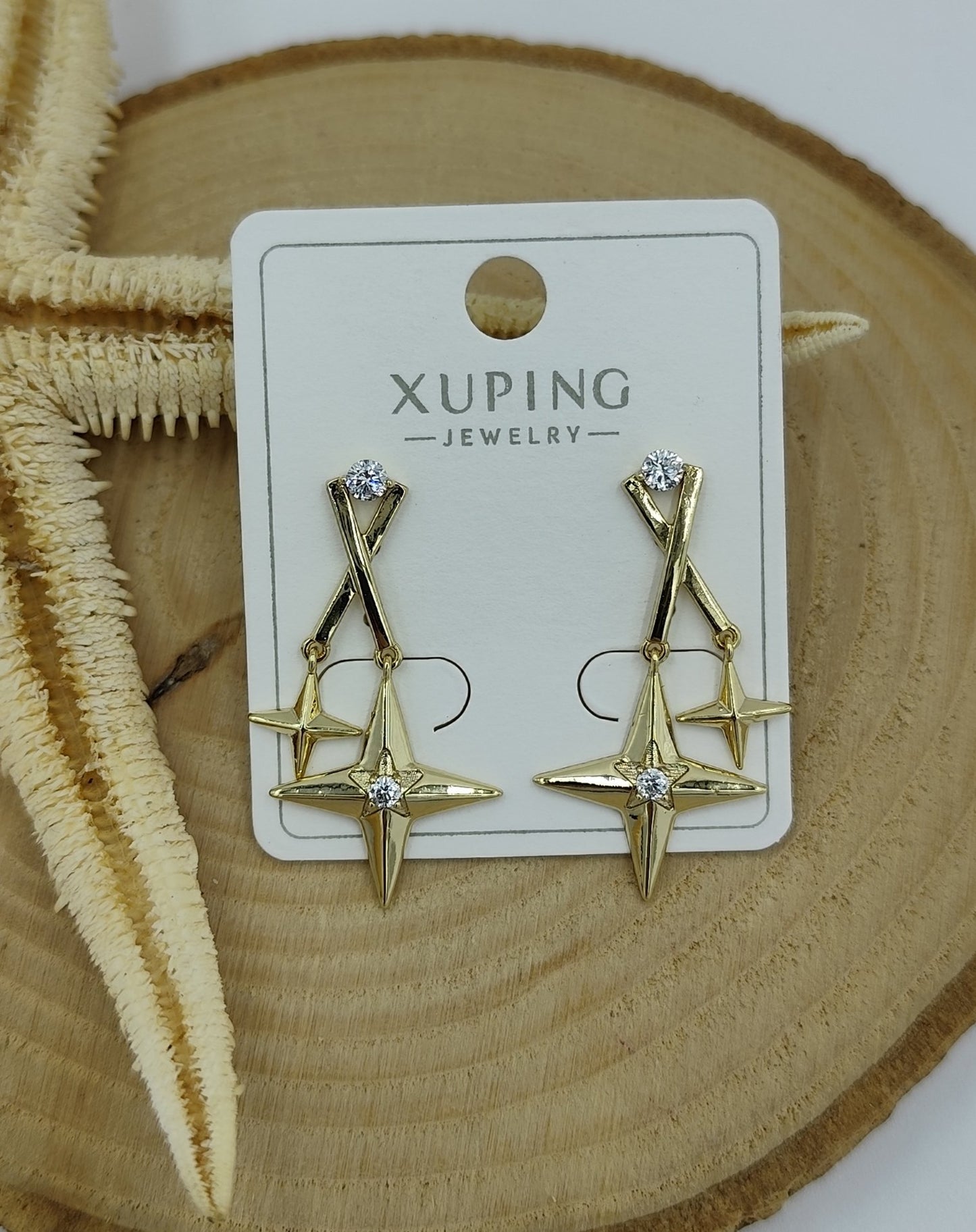 14 K Taş Detaylı Yıldız Küpe