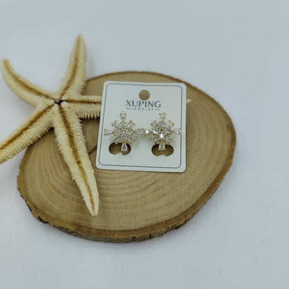 14 K Taş Detaylı Küpe
