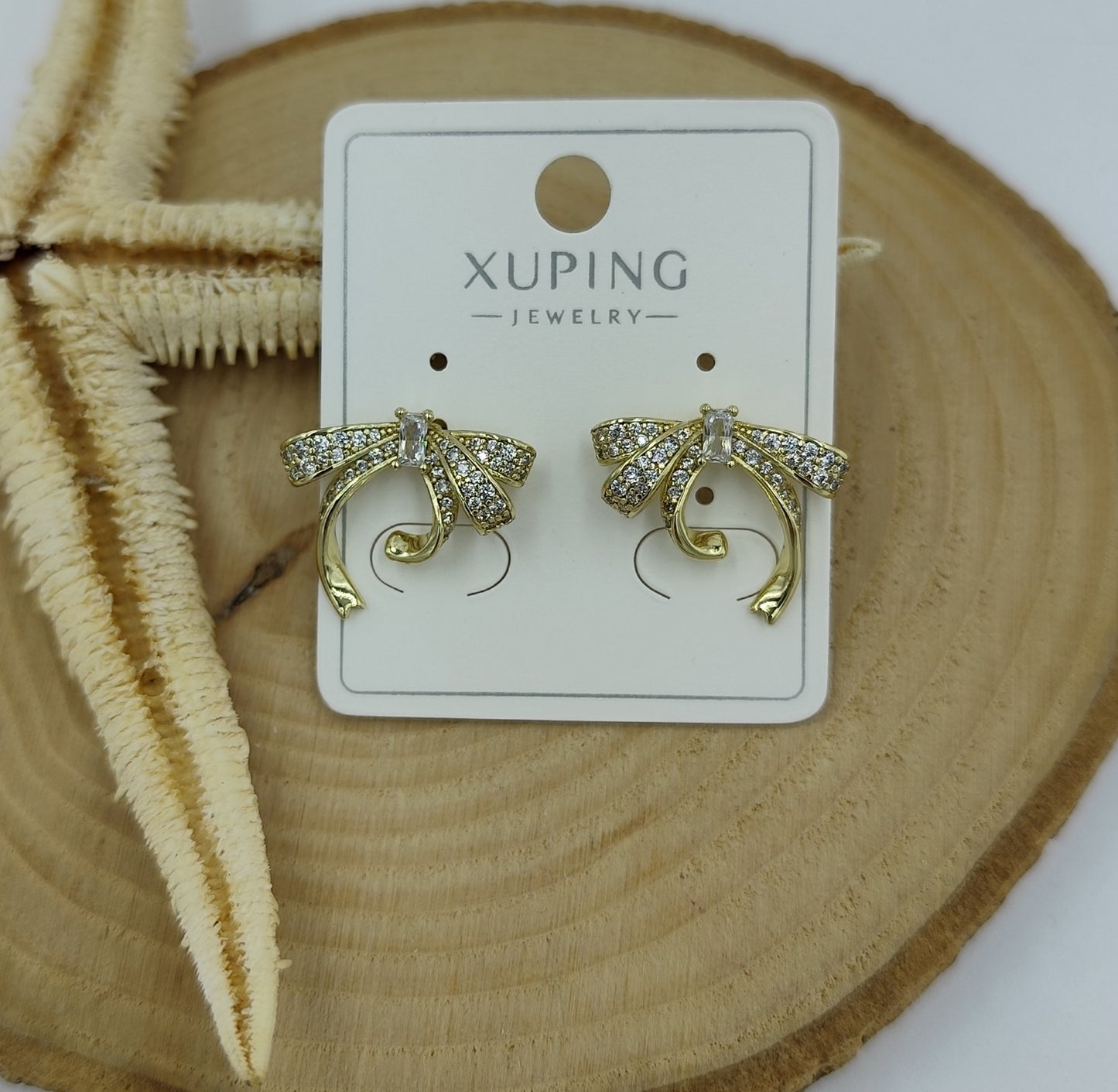 14 K Taş Detaylı Kurdela Küpe