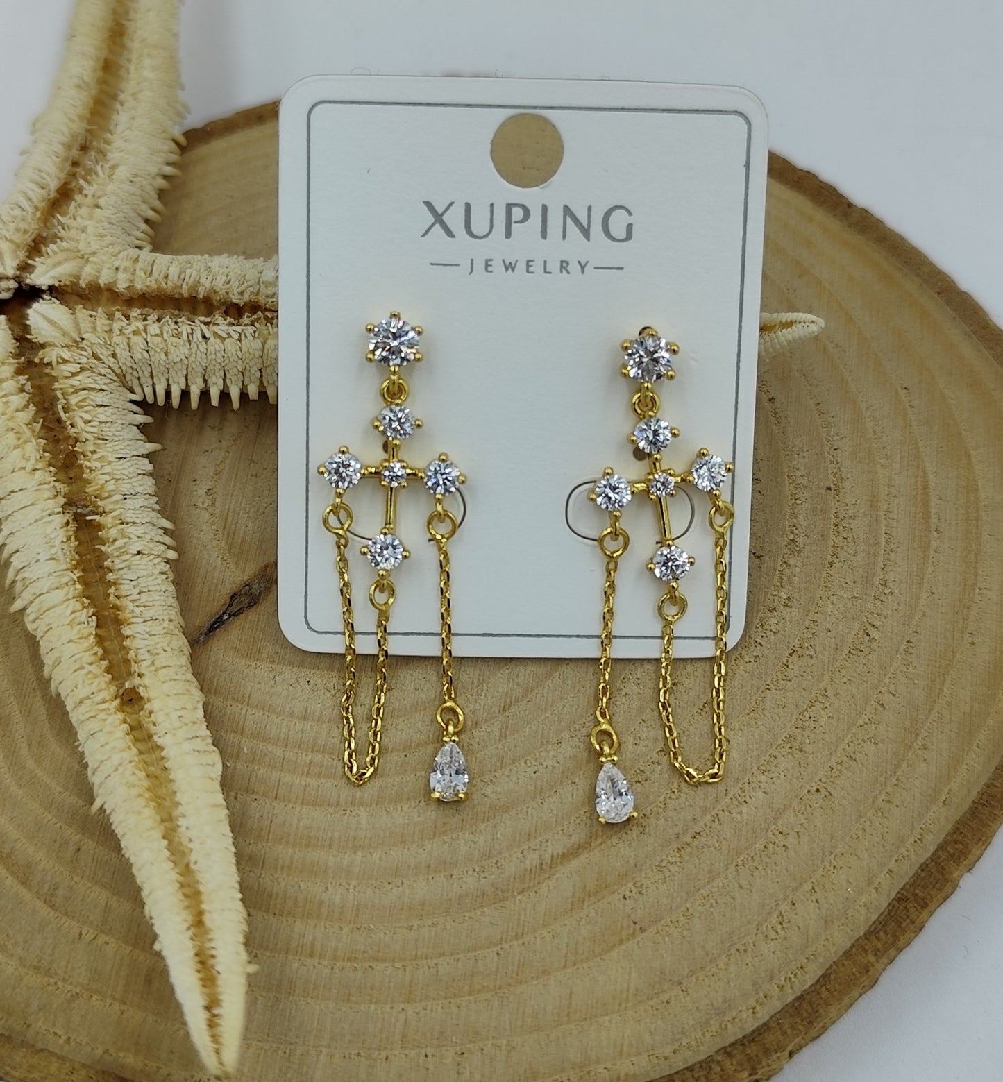 22 K Taş Detaylı Küpe