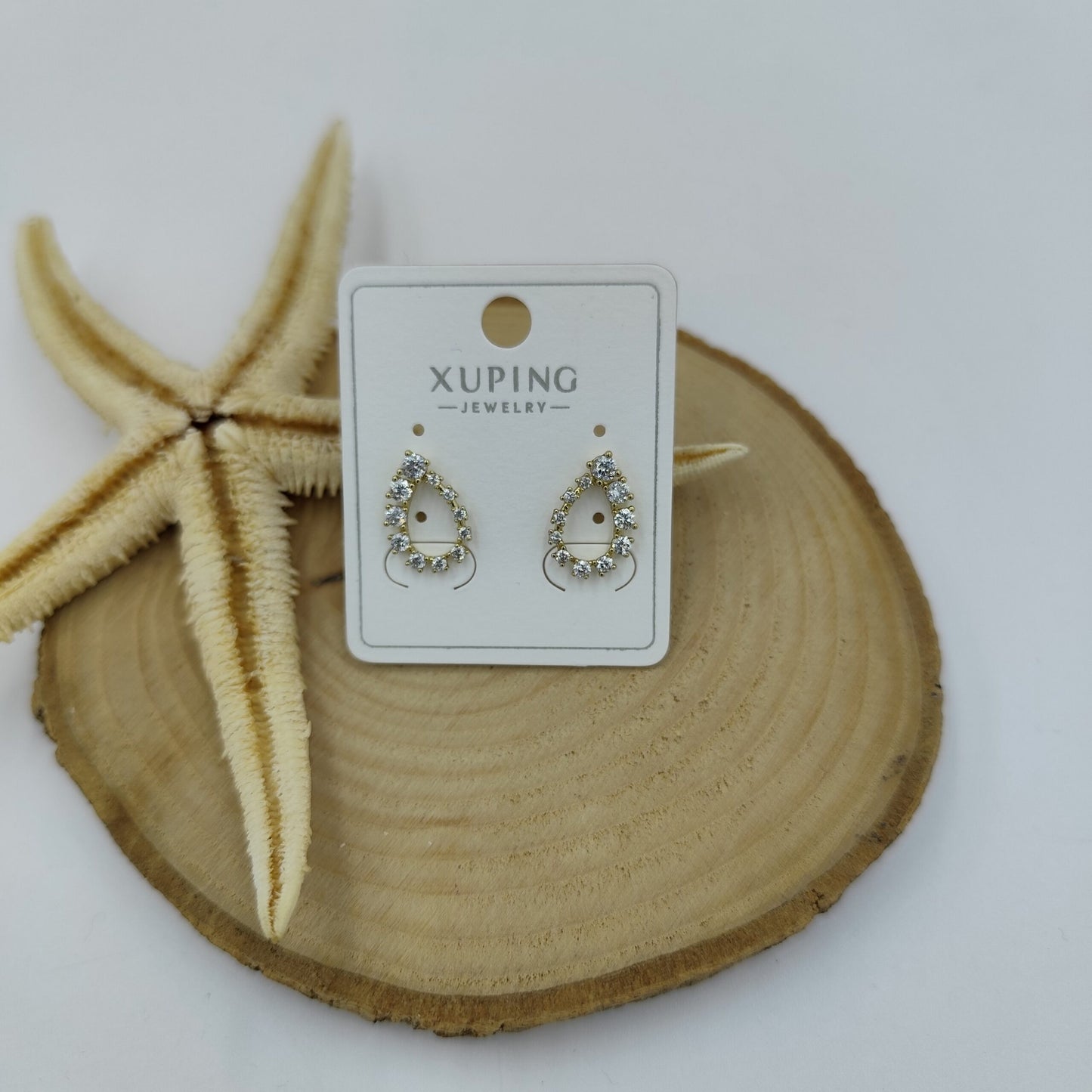 14 K Taş Detaylı Küpe