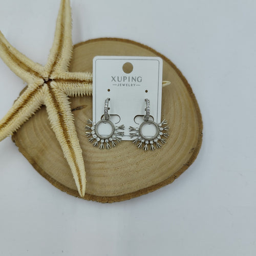 Taş Detaylı Yuvarlak Küpe