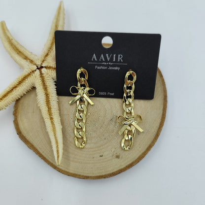 Kurdela Detaylı Gold Küpe