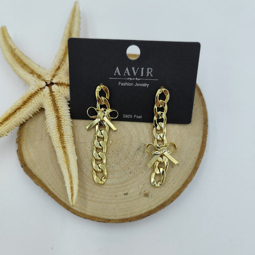 Kurdela Detaylı Gold Küpe