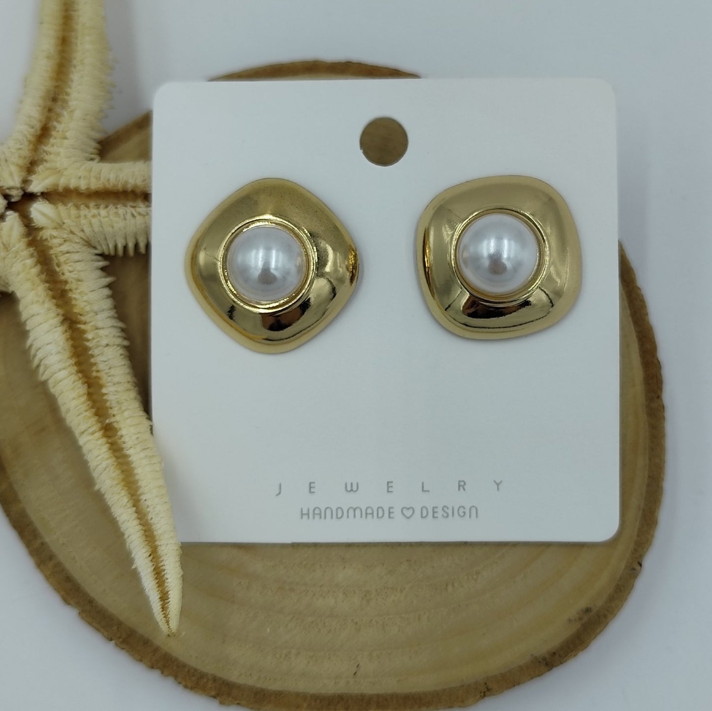 İnci Detaylı Gold Küpe