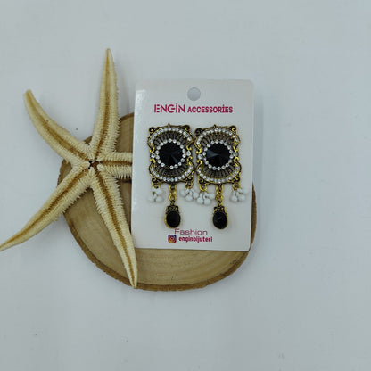 Taş Detaylı Gold Küpe