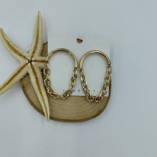 Zincir Detaylı Gold Küpe