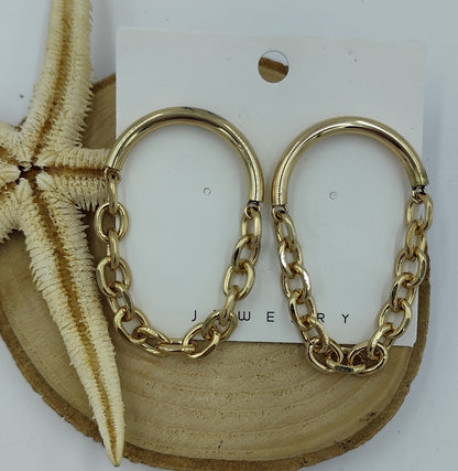 Zincir Detaylı Gold Küpe