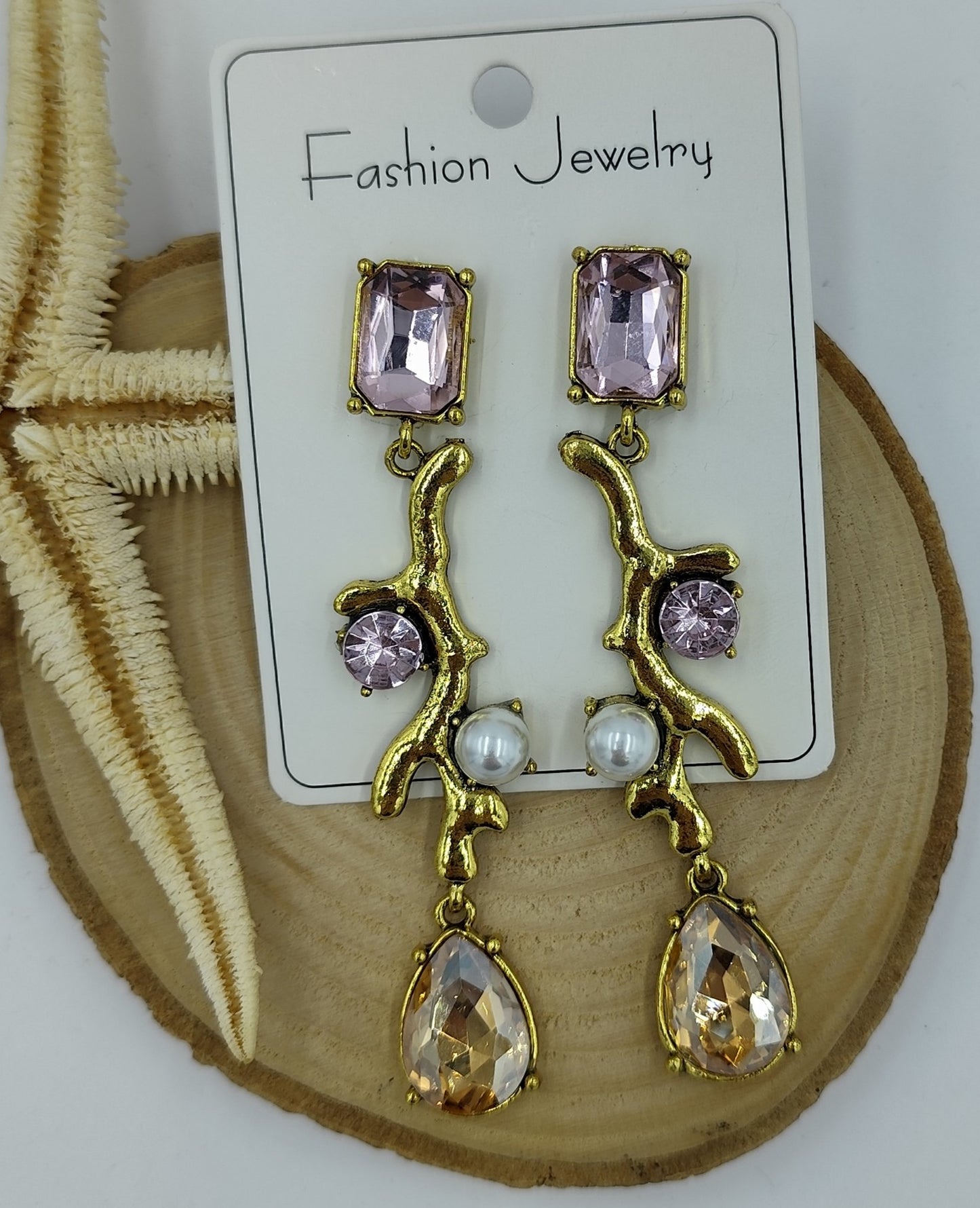 Pembe Taşlı Gül Figürlü Gold Küpe