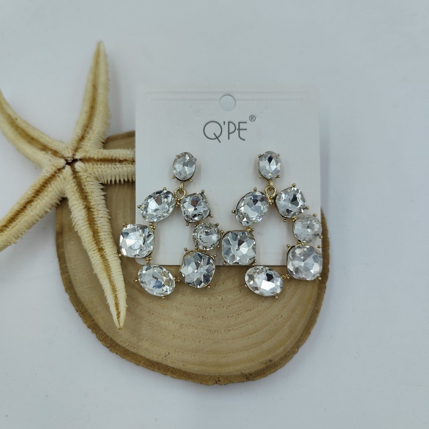 Taş Detaylı Gold Küpe