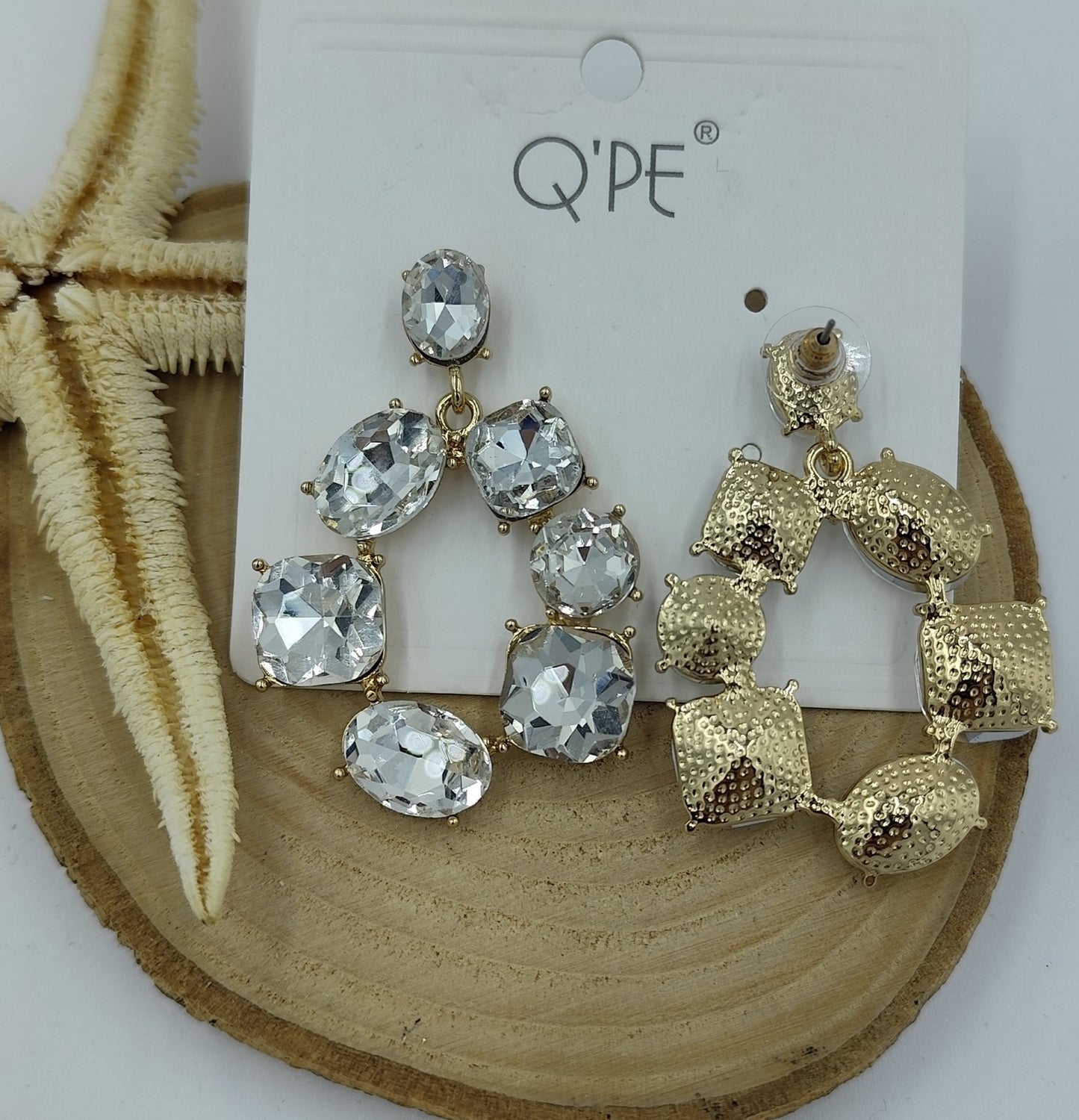 Taş Detaylı Gold Küpe