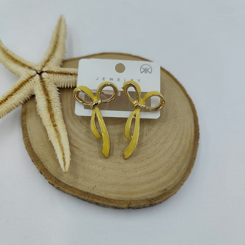 Kurdela Figürlü Sarı Gold Küpe