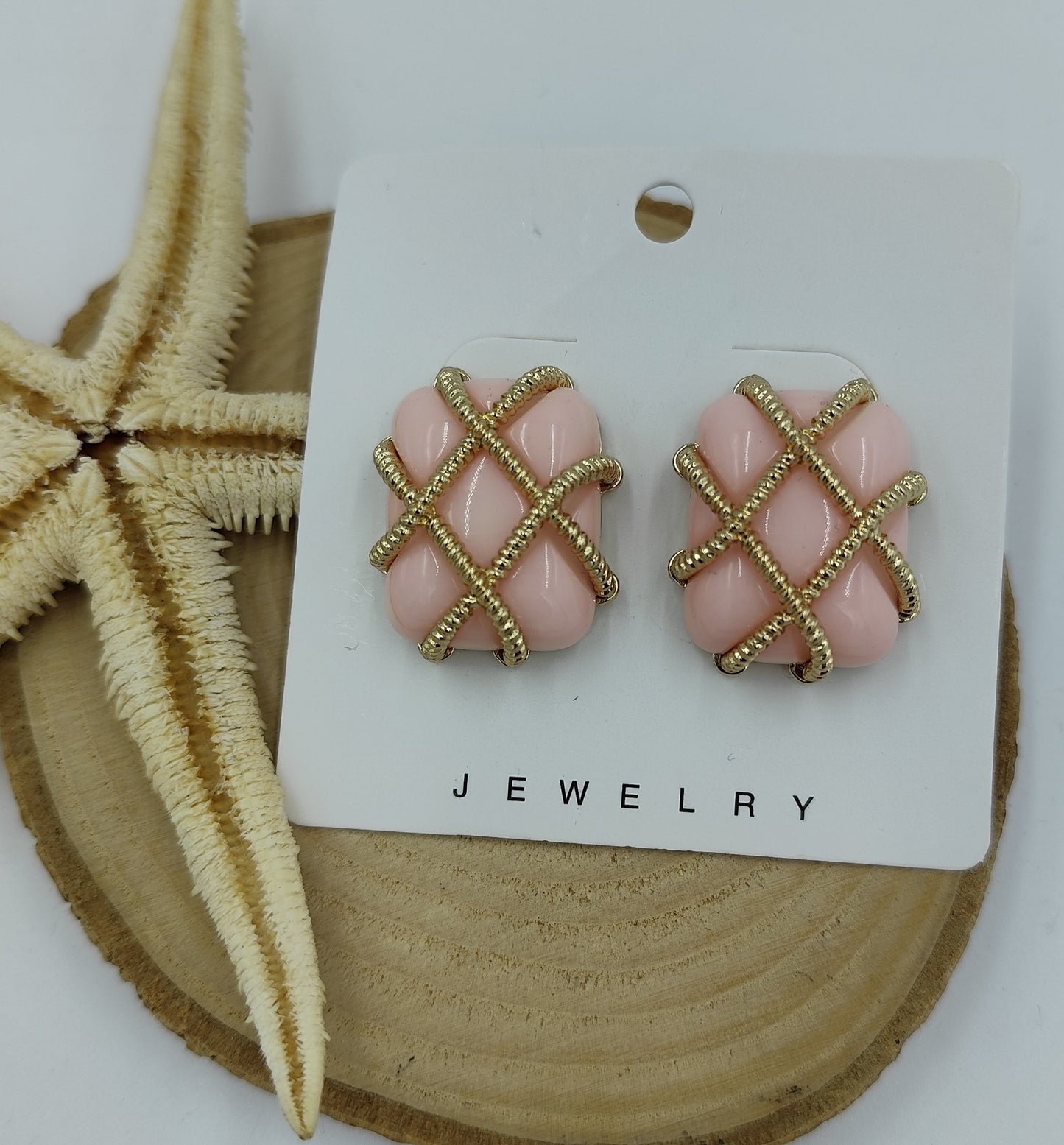 Açık Pembe ve Gold Detaylı Kare Küpe