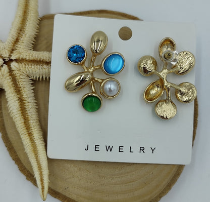 Renkli ve Gold Detaylı Küpe