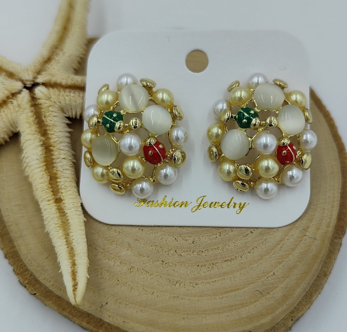 Uğurböceği Detaylı Gold Küpe