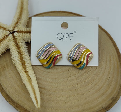 Renkli ve Gold Detaylı Küçük Kare Küpe