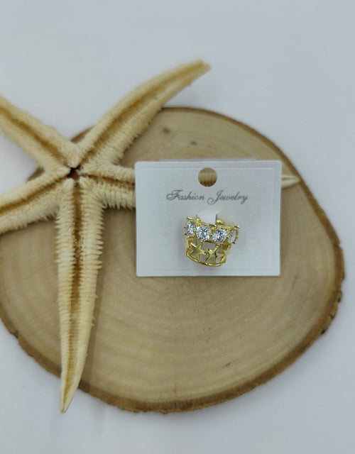 Taş Detaylı Gold Kıkırdak Küpe