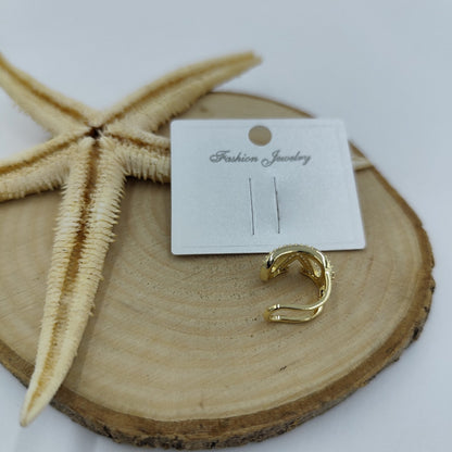 Taş Detaylı Gold Kıkırdak Küpe