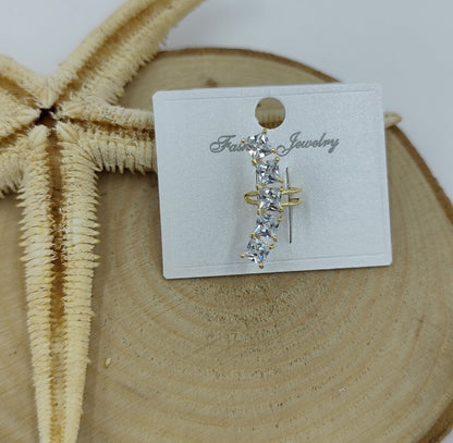 Taş Detaylı Gold Kıkırdak Küpe