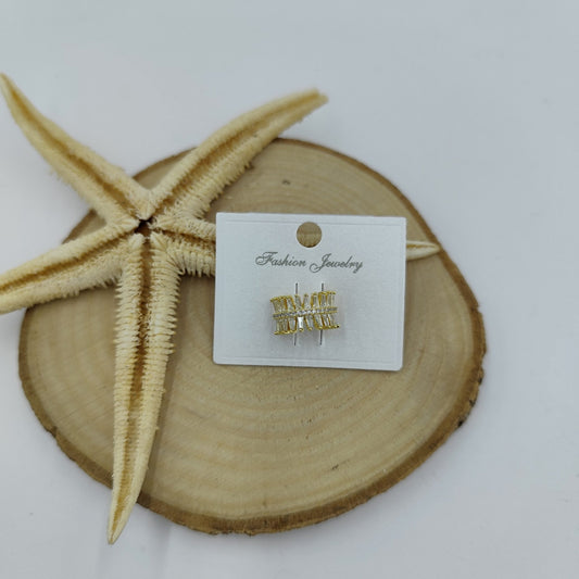 Taş Detaylı Gold Kıkırdak Küpe