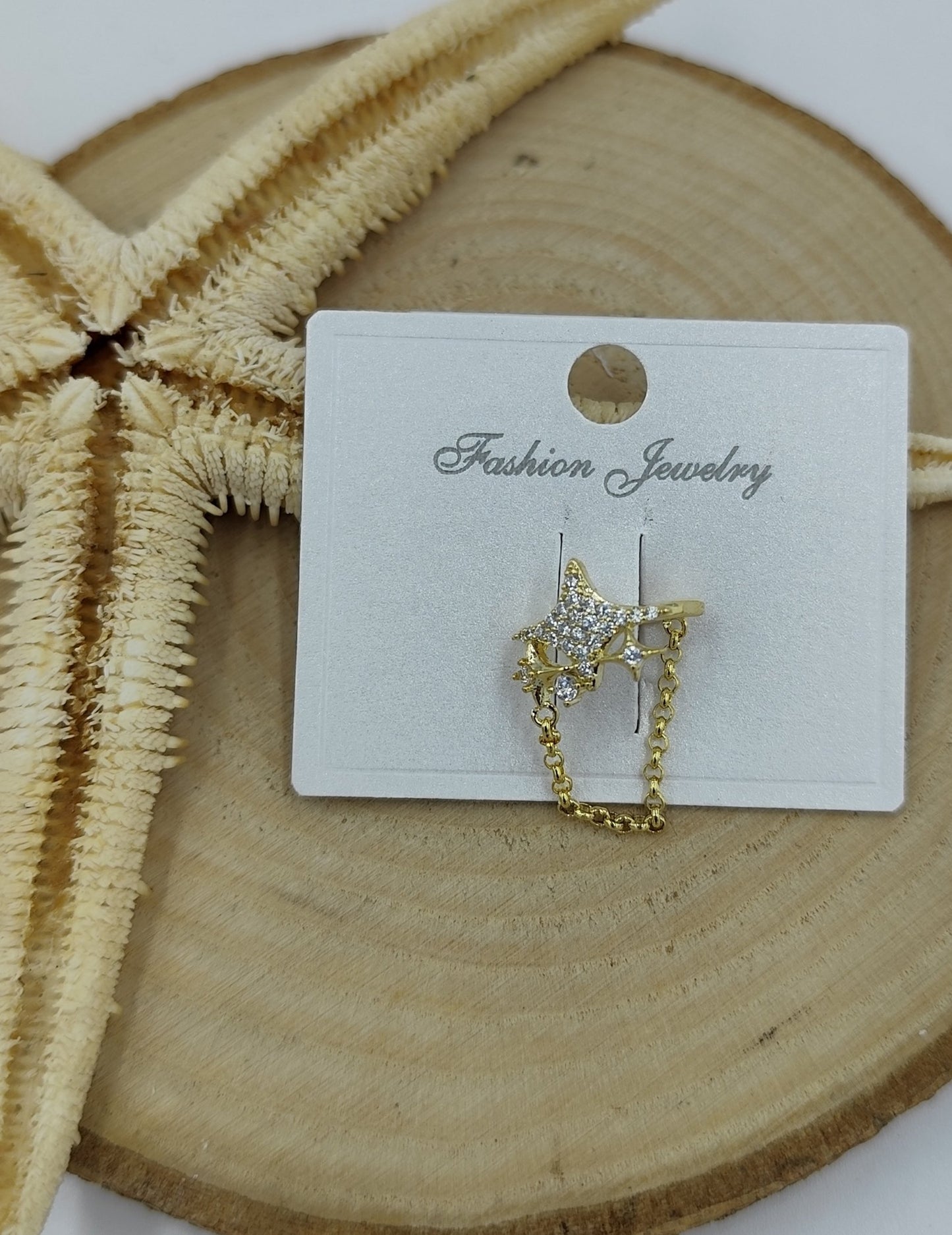 Taş Detaylı Gold Yıldız Kıkırdak Küpe