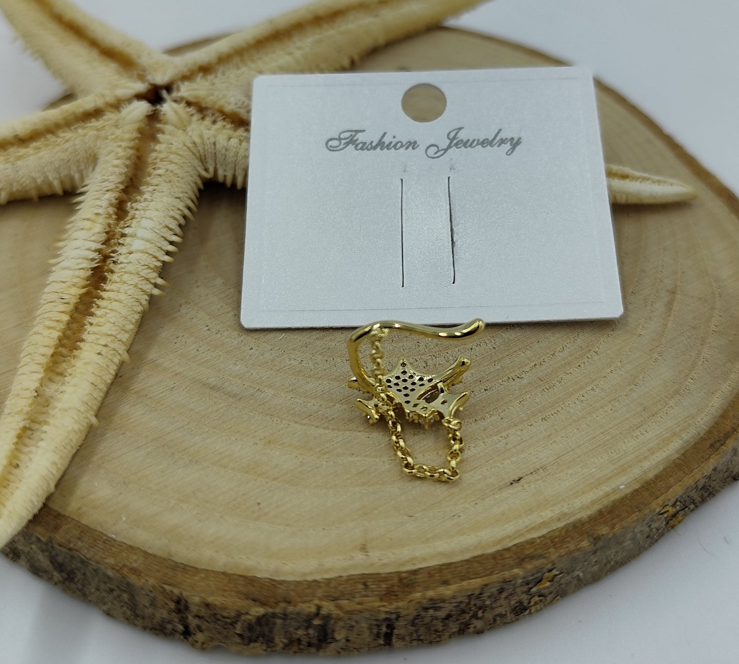 Taş Detaylı Gold Yıldız Kıkırdak Küpe