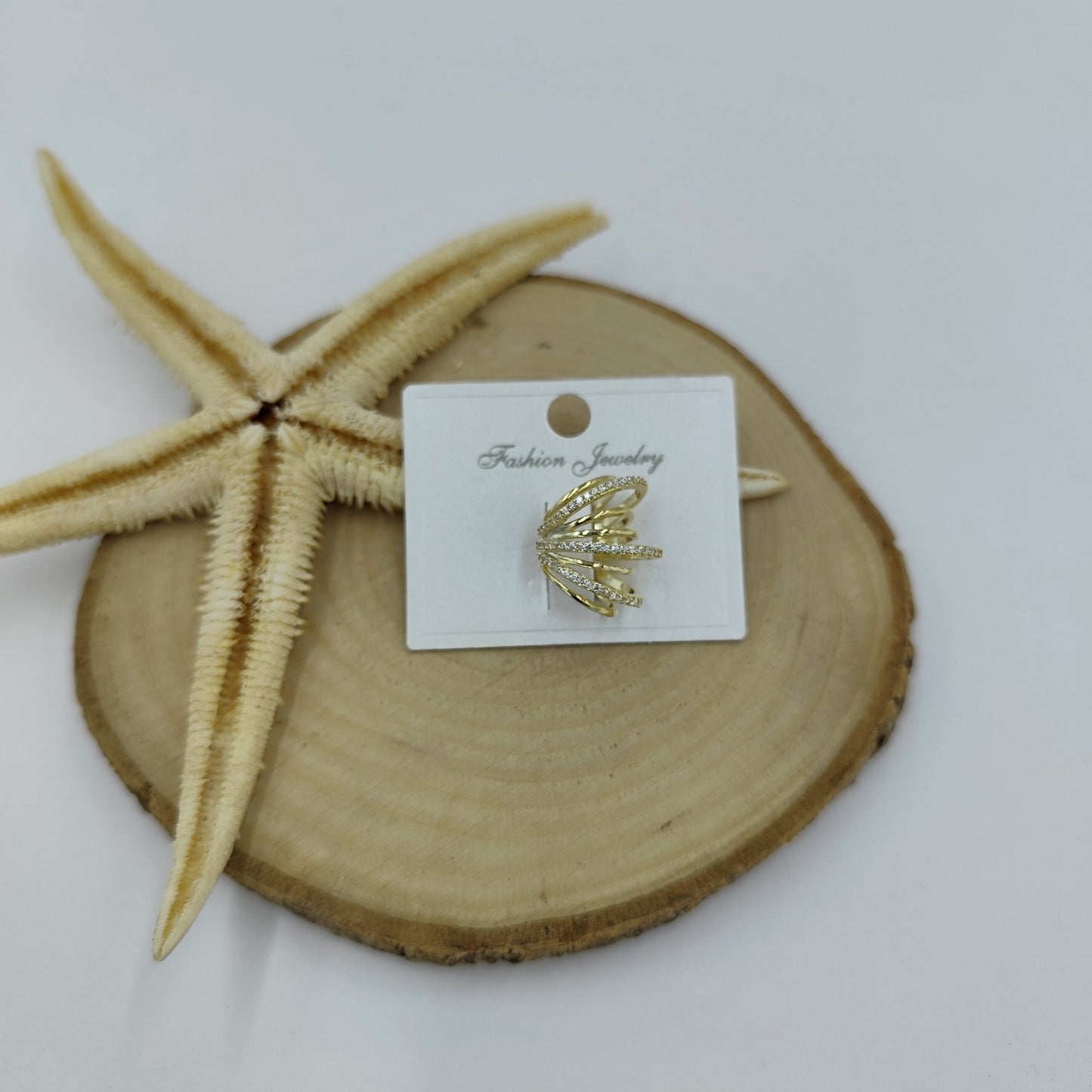Taş Detaylı Çoklu Görünümlü Gold Kıkırdak Küpe