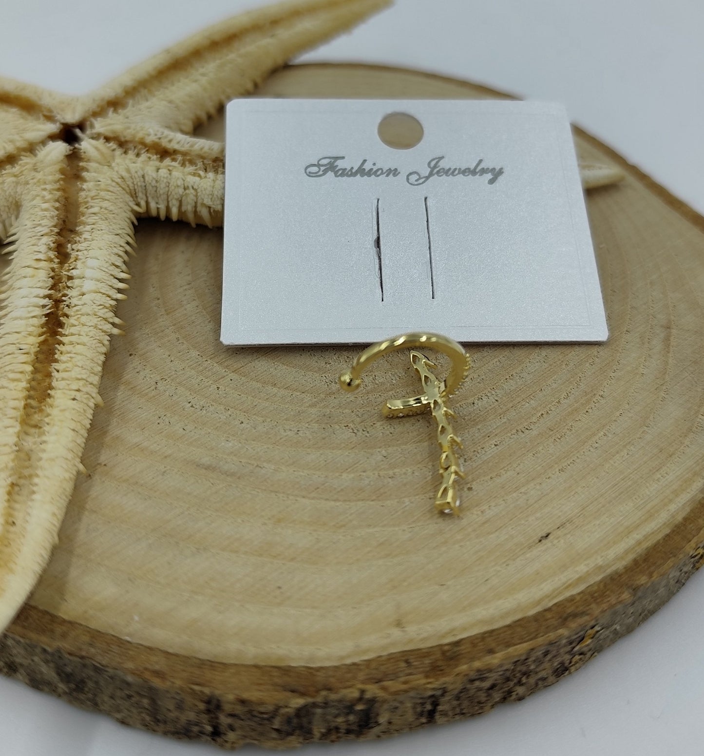 Taş Detaylı Gold Kıkırdak Küpe