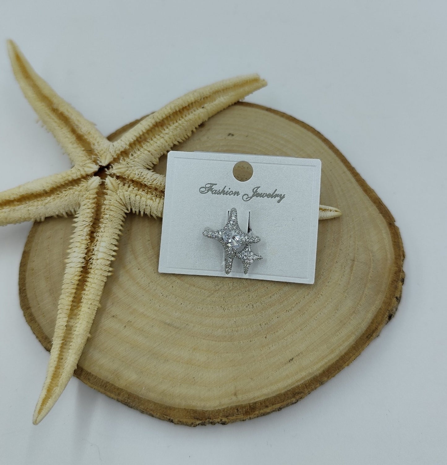 Taş Detaylı Yıldız Kıkırdak Küpe