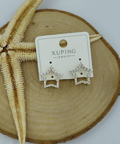 Taş Detaylı 14 K Yıldız Küpe