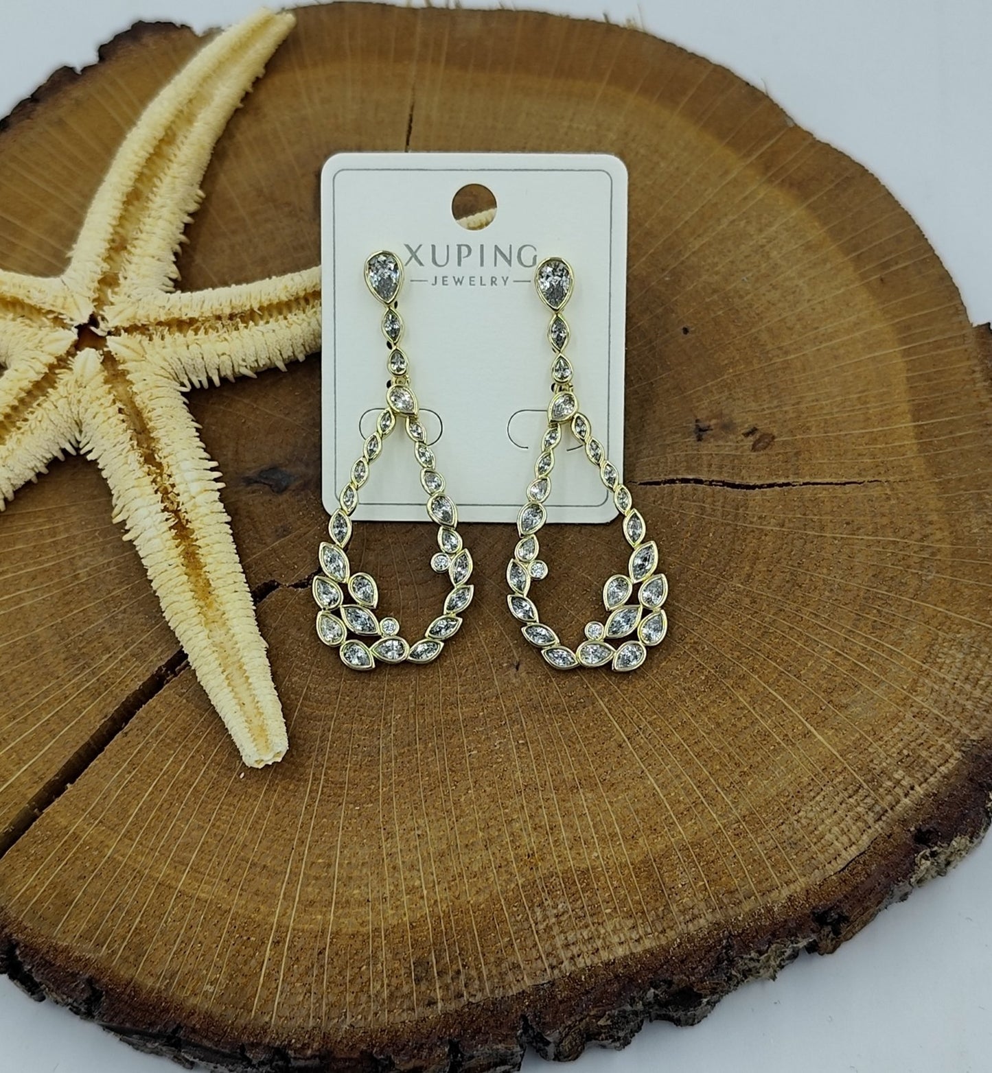 14 K Taş Detaylı Sallantılı Küpe